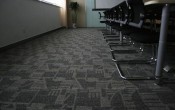 办公室地面装修材料地毯该如何选择？